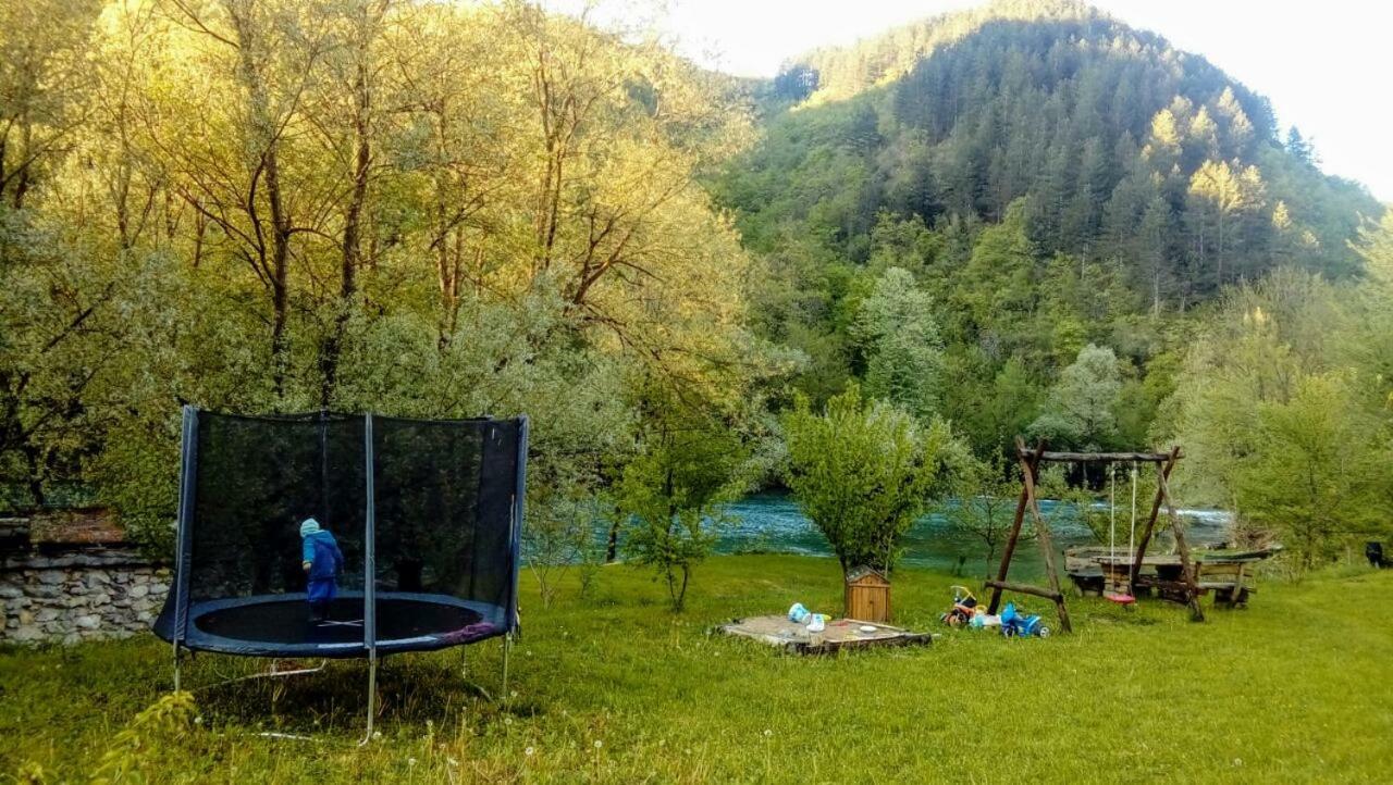 Anur Apartment Бихач Экстерьер фото